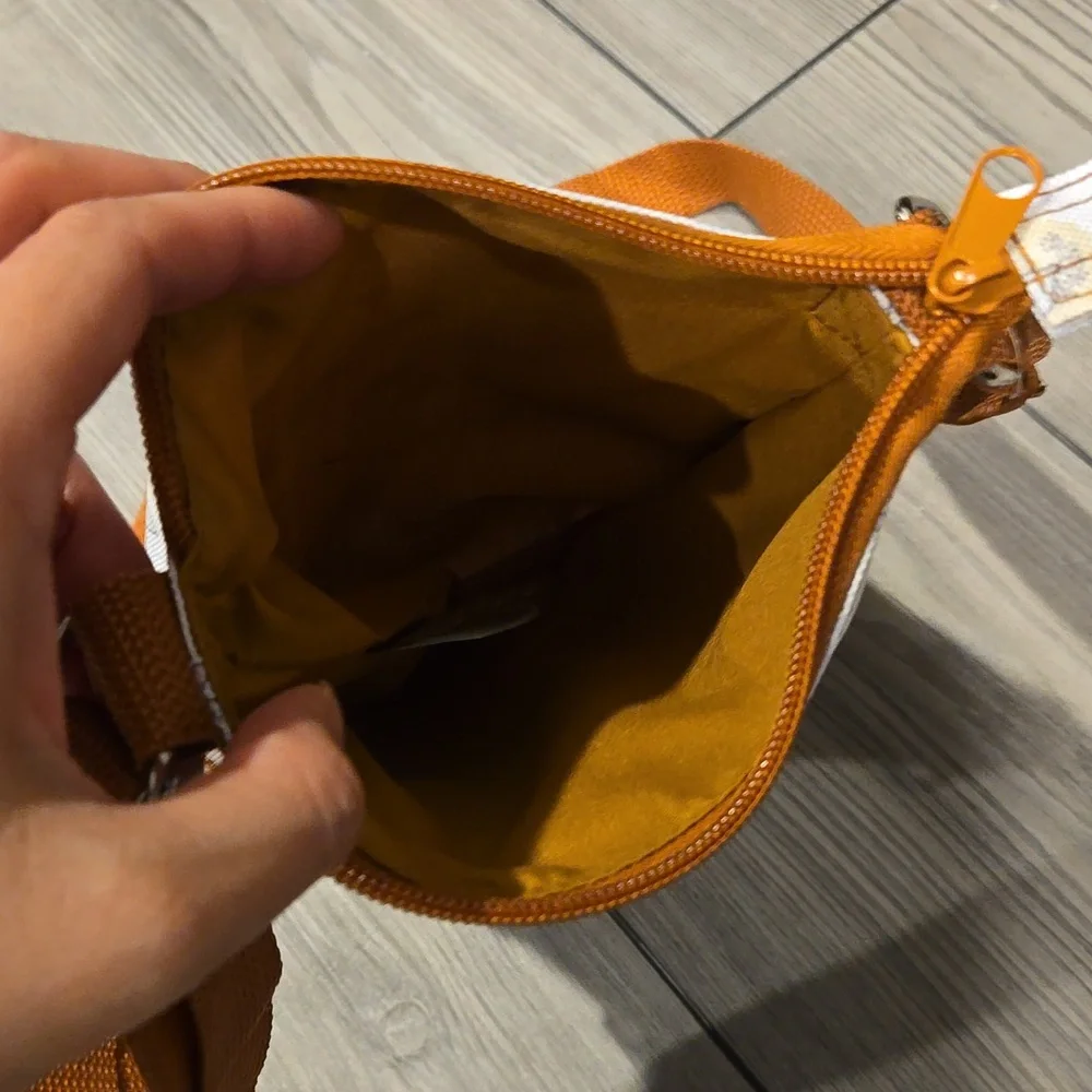 Lion King Purse - Picture 3 of 5